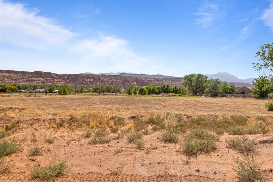 More Photos Of 3640 Spanish Valley dr, Moab Land For Sale