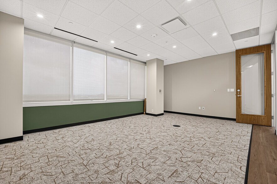 More Photos Of 9800 Richmond Ave, Houston Office For Lease