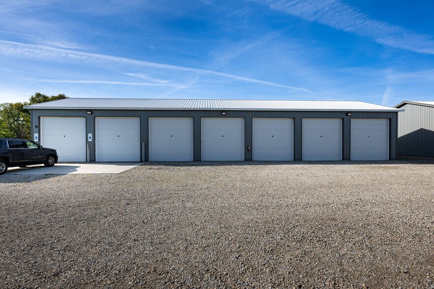 More Photos Of 6404 Trenton Franklin Rd, Middletown Self Storage For Sale