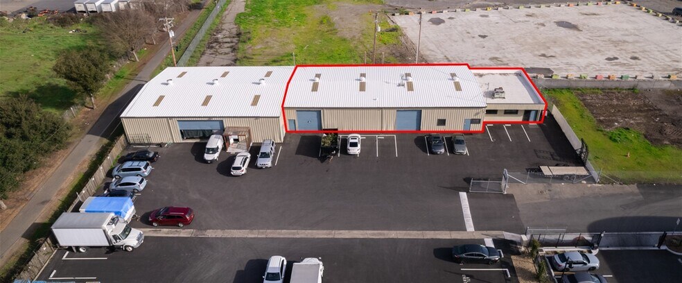 Primary Photo Of 887 Sebastopol Rd, Santa Rosa Warehouse For Lease