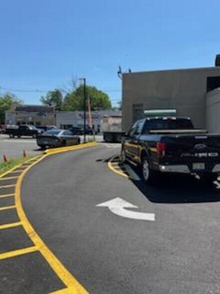 More Photos Of 978 Saint Georges Ave, Rahway Storefront Retail Office For Sale