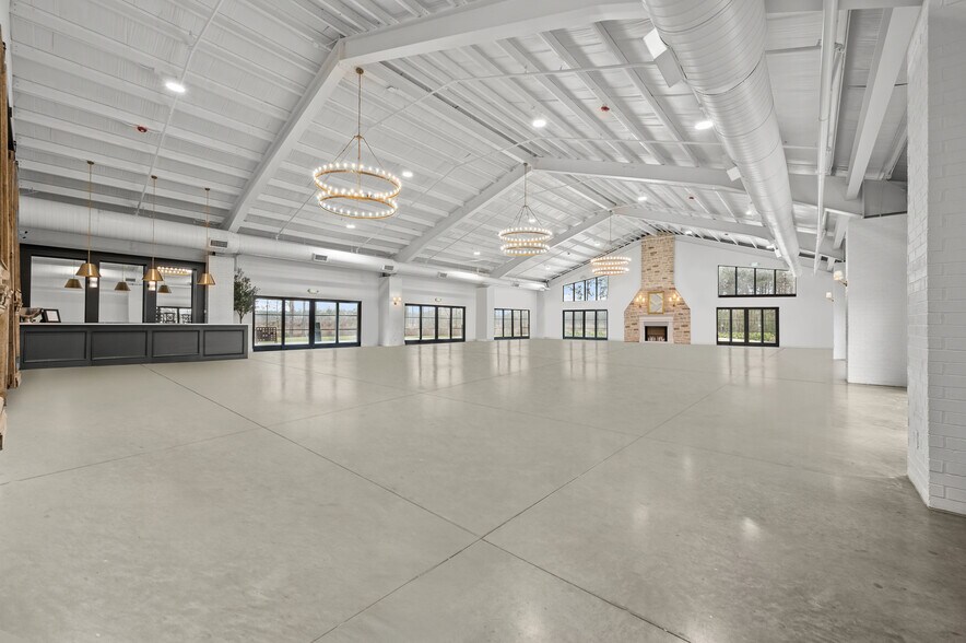 More Photos Of 6644 TX-61, Anahuac Theater Concert Hall For Sale