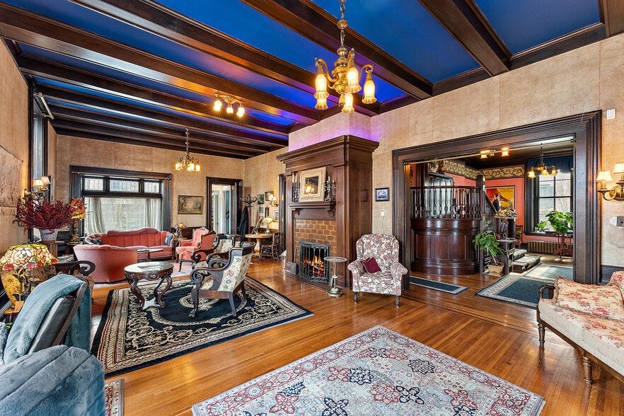 More Photos Of 1105 W 4th St, Red Wing Hospitality For Sale