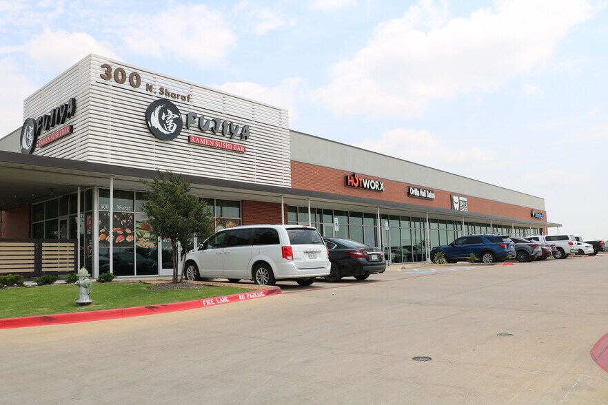 Primary Photo Of 300 Sharaf Ave, Red Oak Storefront For Lease