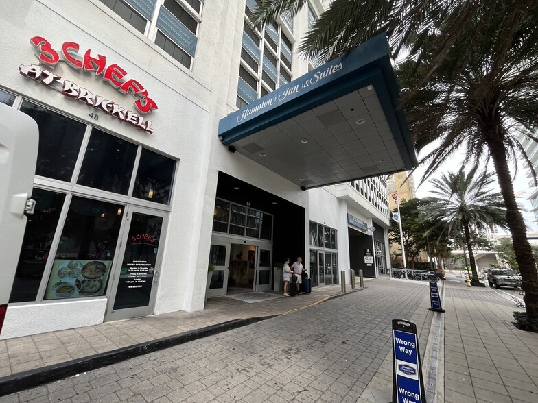 More Photos Of 50 SW 12th St, Miami Hotel For Lease