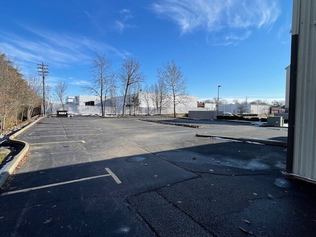 More Photos Of 11224 Cornell Park Dr, Blue Ash Office For Lease