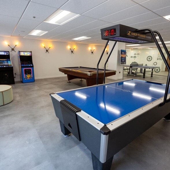 More Photos Of 13873 Park Center Rd, Herndon Office For Lease