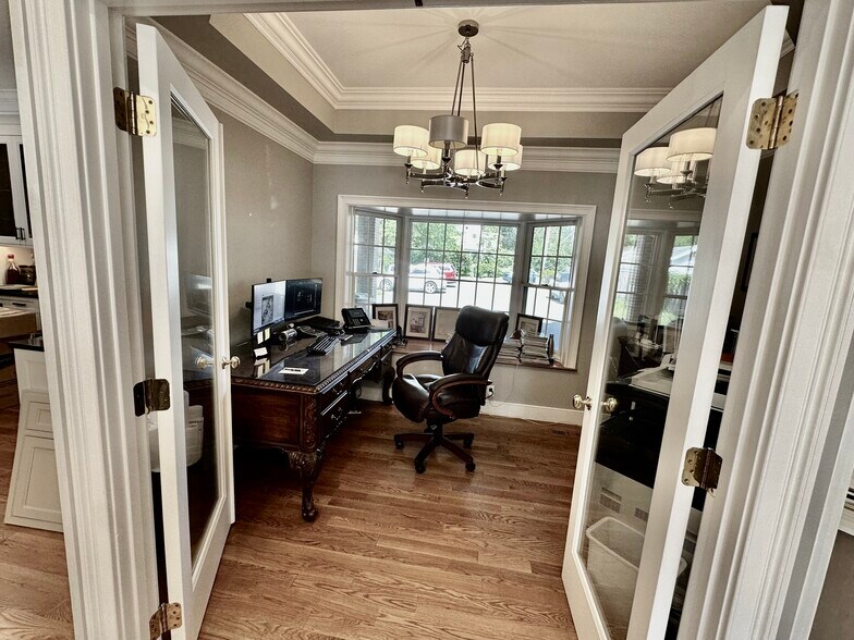 More Photos Of 406 E Putnam Ave, Cos Cob Office For Lease