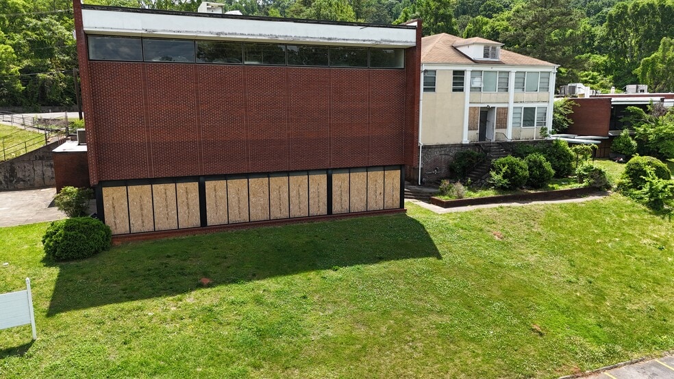 More Photos Of 301 21st Ave S, Birmingham Schools For Sale