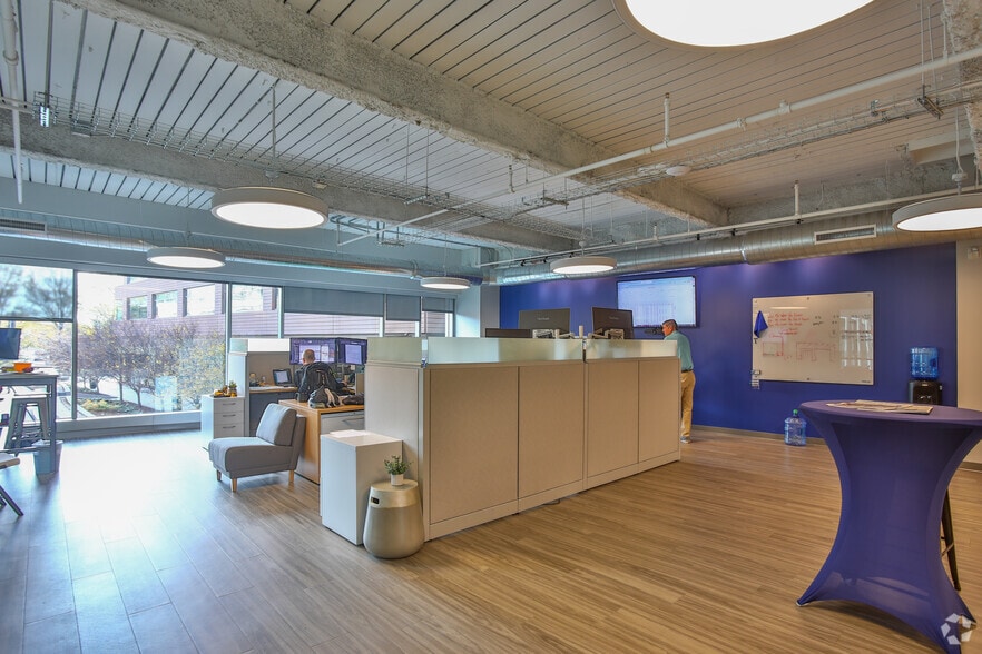More Photos Of 101 N Main St, Greenville Office Residential For Lease