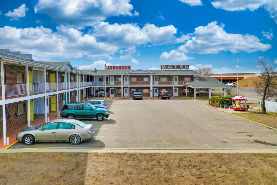 More Photos Of 2716 SE Frontage Rd, Loveland Hotel For Sale