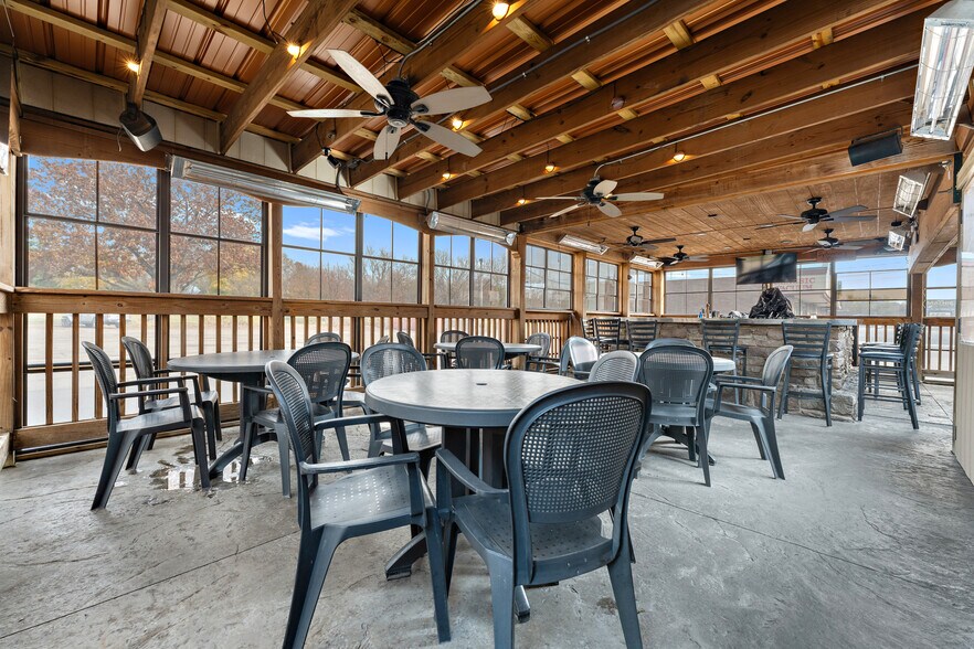 More Photos Of 4305 Portage St NW, Canton Restaurant For Sale