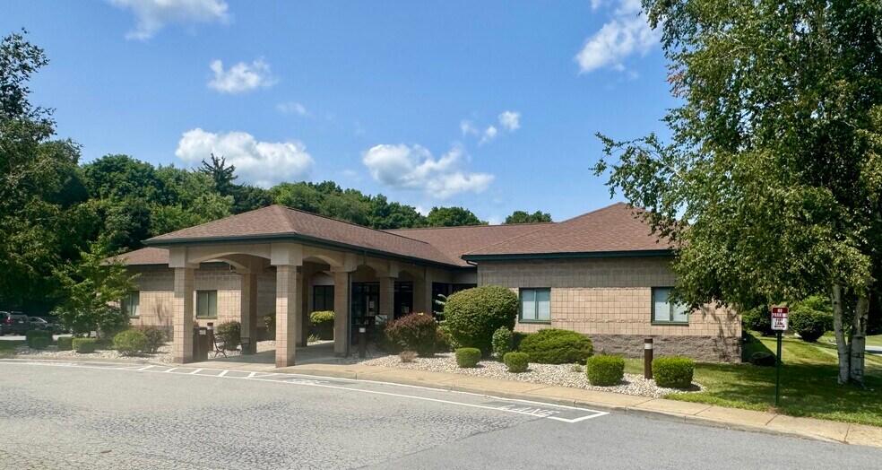 Primary Photo Of 11 Crum Elbow Rd, Hyde Park Skilled Nursing Facility For Lease