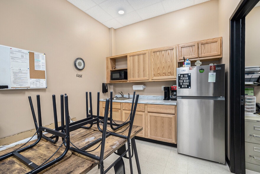 More Photos Of 3263 Colby Rd, Whitehall General Retail For Sale