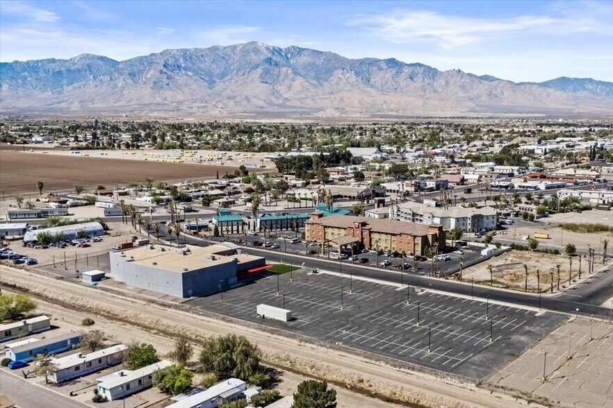 More Photos Of 555 E Entertainment Ave, Safford Theater Concert Hall For Sale