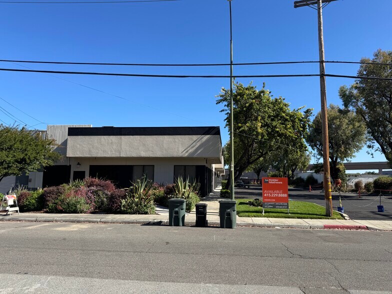 More Photos Of 1060 Terra Bella Ave, Mountain View Research And Development For Lease