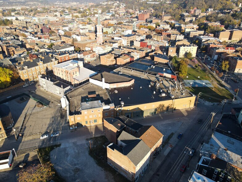 More Photos Of 1612-1616 Moore St, Cincinnati Manufacturing For Lease