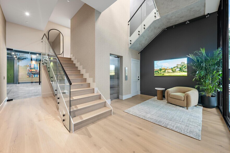 More Photos Of 11700 SE Shell Ave, Hobe Sound Loft Creative Space For Sale