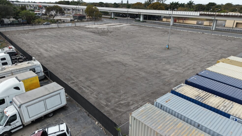 More Photos Of 6901 NW 26th Ave, Miami Land For Lease