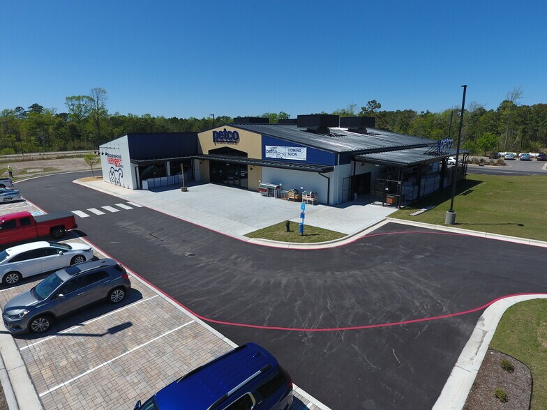 More Photos Of 2737 E State Highway 210, Surf City Freestanding For Sale