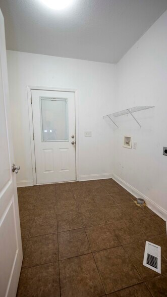 More Photos Of 1646 E Wesley Chapel Rd, Byron Land For Sale