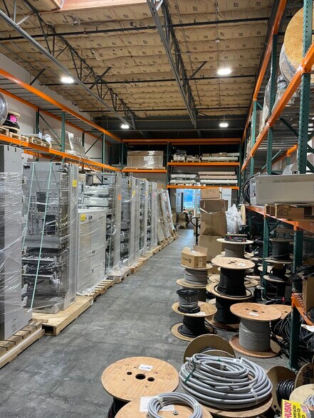 More Photos Of 290 W Orange Show Rd, San Bernardino Warehouse For Sale