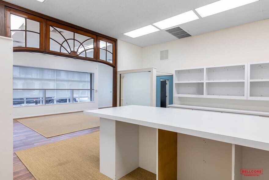 More Photos Of 427 Garden St, Pensacola General Retail For Lease