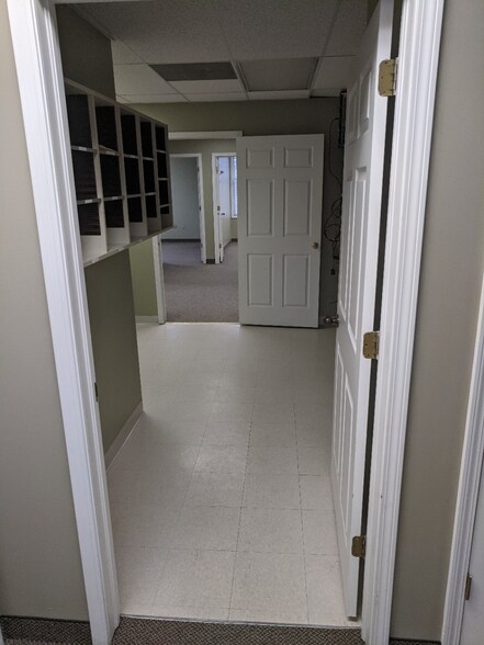More Photos Of 10235 Brecksville Rd, Brecksville Office For Lease