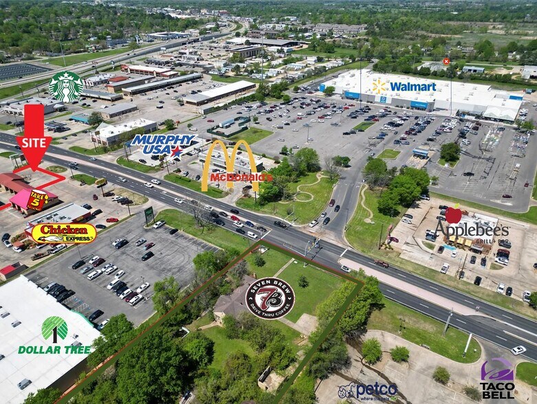 More Photos Of 3800 Lamar Ave, Paris Land For Lease