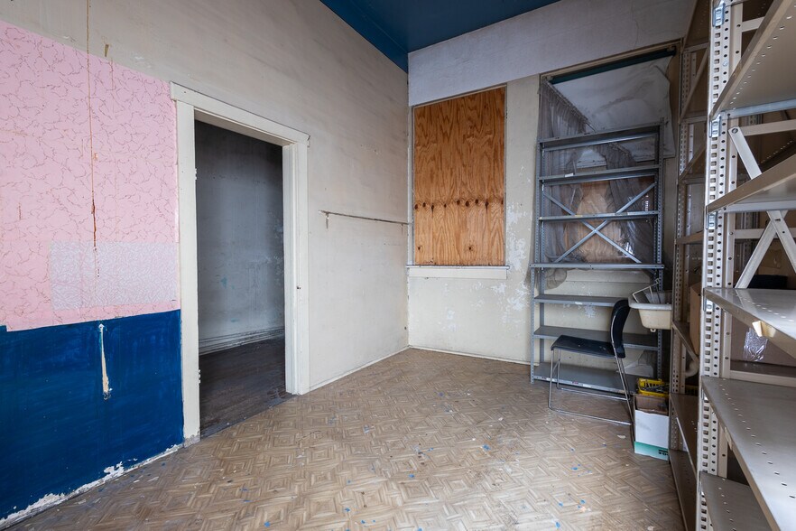 More Photos Of 2313 13th, Columbus General Retail For Sale