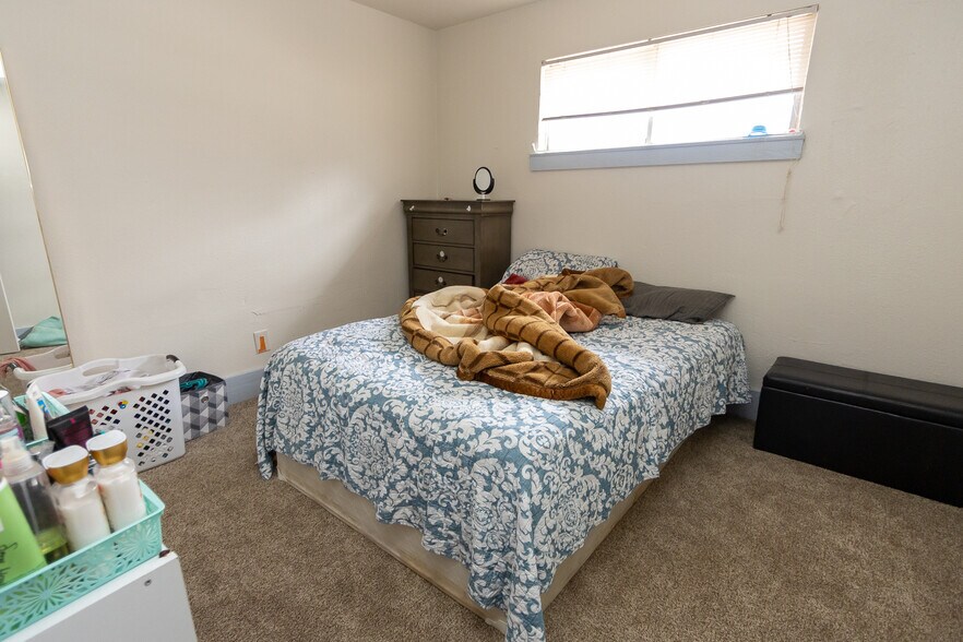 More Photos Of 9222 Lockwood Dr, Houston Apartments For Sale