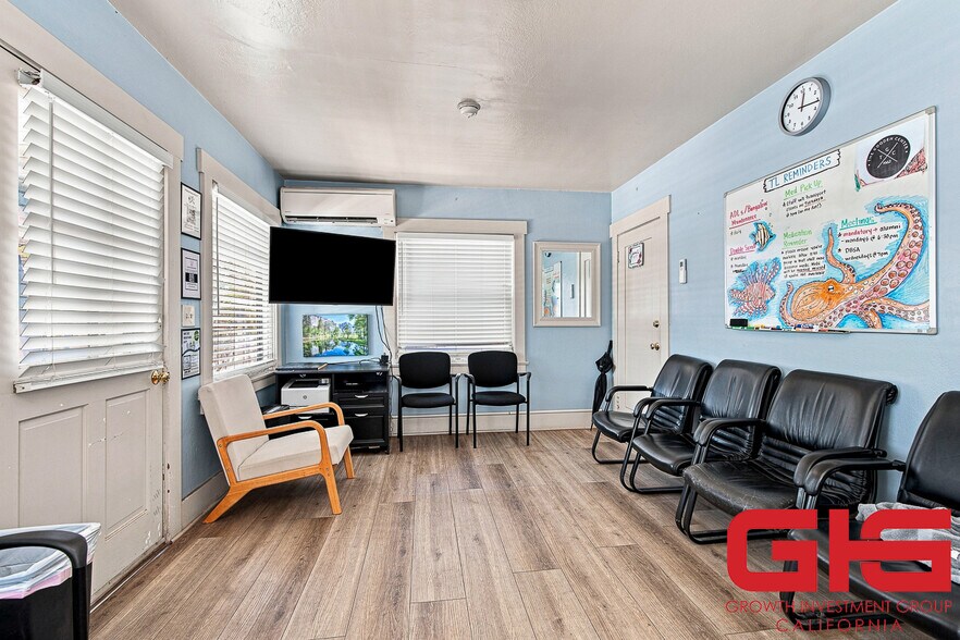 More Photos Of 146-154 N Holliston Ave, Pasadena Rehabilitation Center For Sale