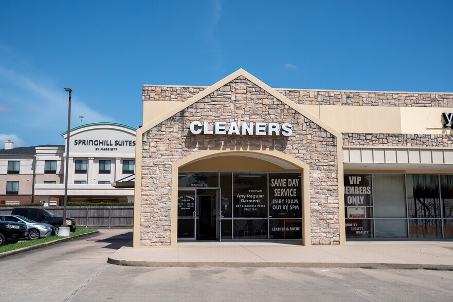 More Photos Of 1826 Country Place Pky, Pearland Unknown For Lease