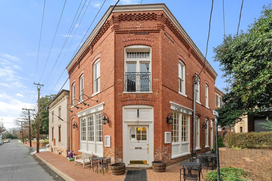 More Photos Of 12 Culpeper St, Warrenton Restaurant For Sale