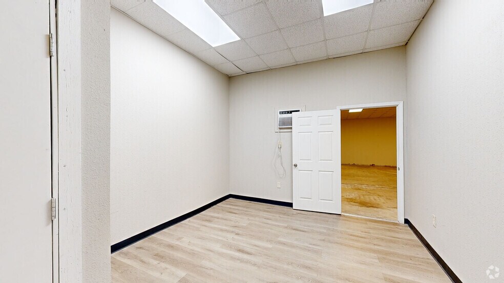 More Photos Of 7330 Rampart St, Houston Unknown For Lease