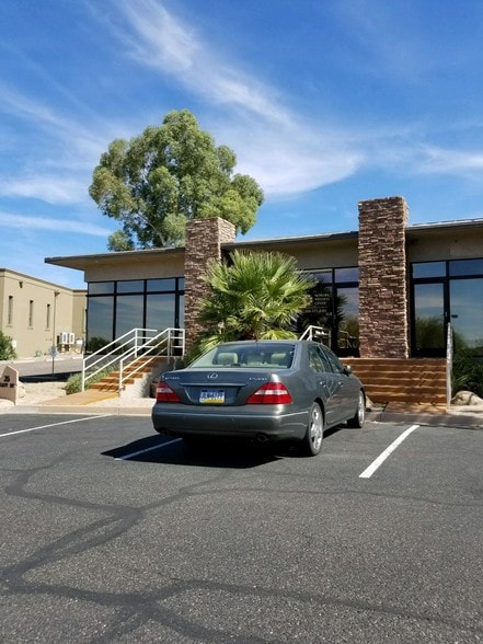 More Photos Of 25 Easy St, Carefree Office For Lease