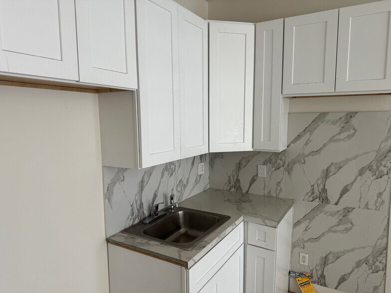 More Photos Of 315 N Alvarado St, Los Angeles Specialty For Sale
