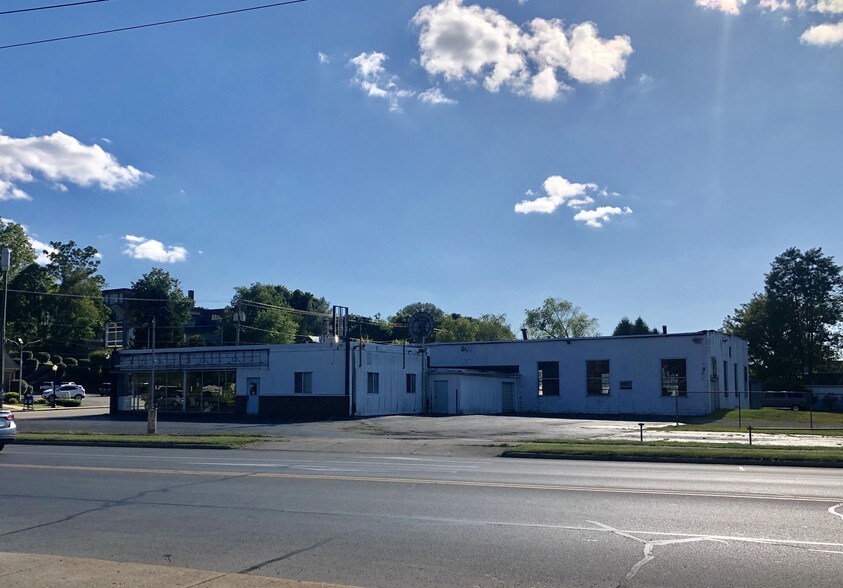 Primary Photo Of 12 W Main St, Sharpsville Auto Dealership For Sale