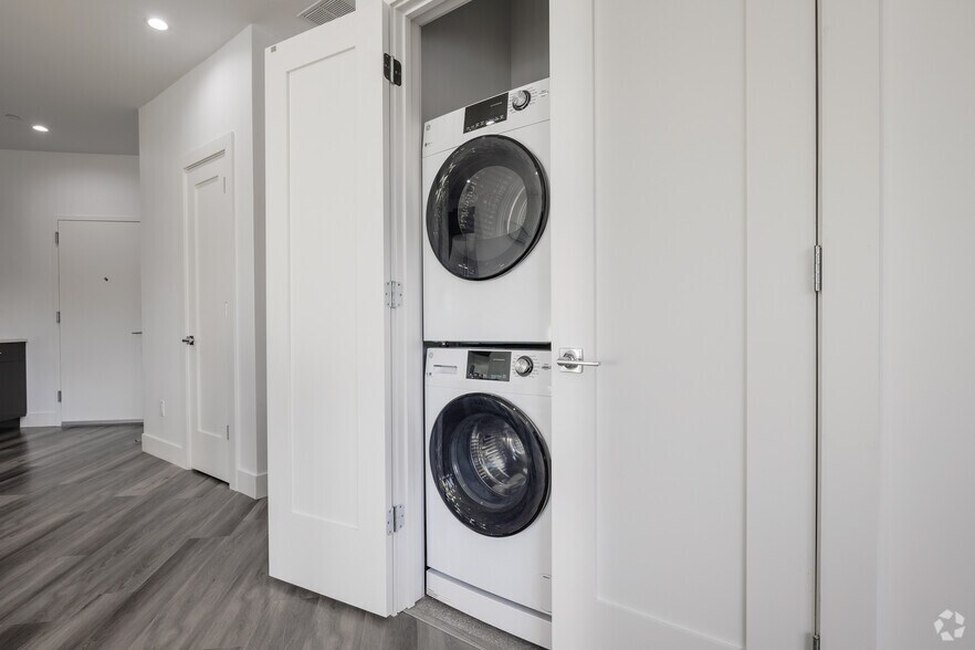 More Photos Of 19 Washington Ave, Suffern Apartments For Sale