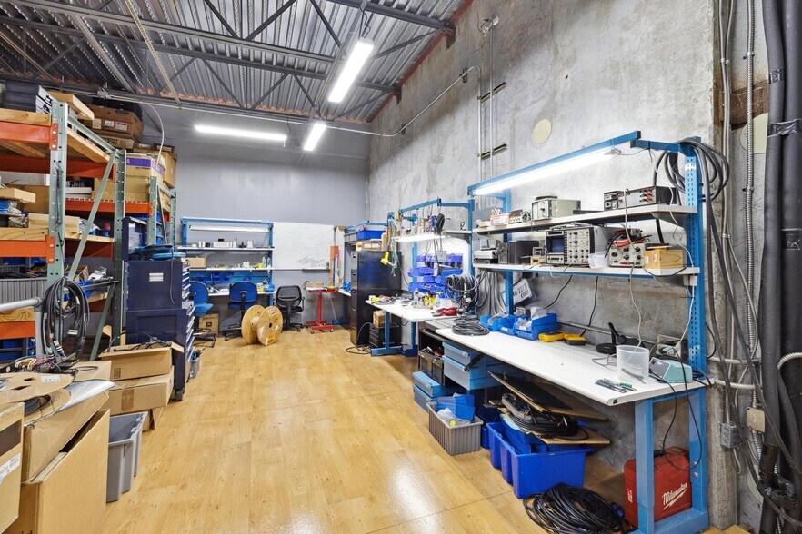 More Photos Of 3700-3718 SW 30th Ave, Fort Lauderdale Warehouse For Sale