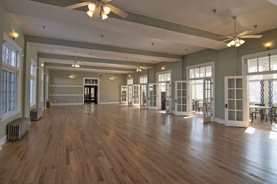 More Photos Of 158 Academy Lane Dr, Pence Springs Hotel For Sale
