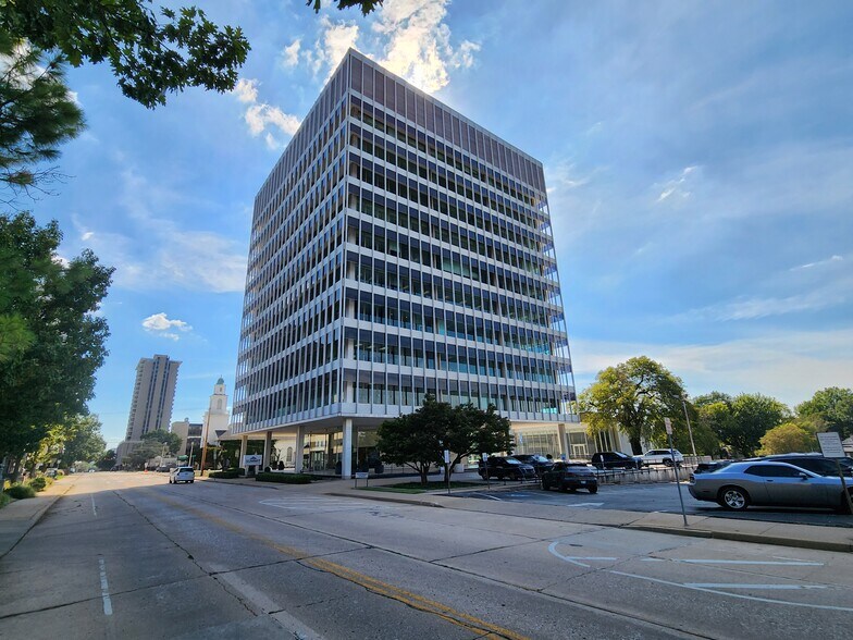 More Photos Of 1350 S Boulder Ave, Tulsa Office For Lease