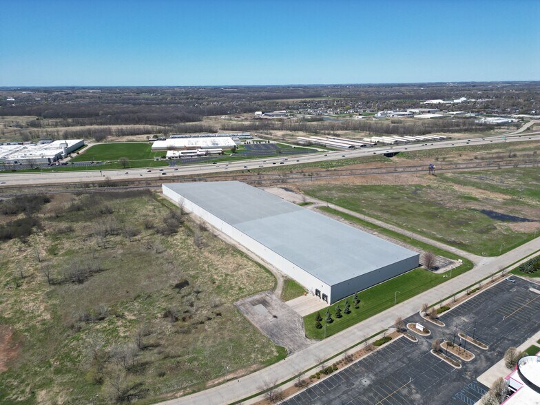 More Photos Of 2435 Schultz Rd, Neenah Warehouse For Sale