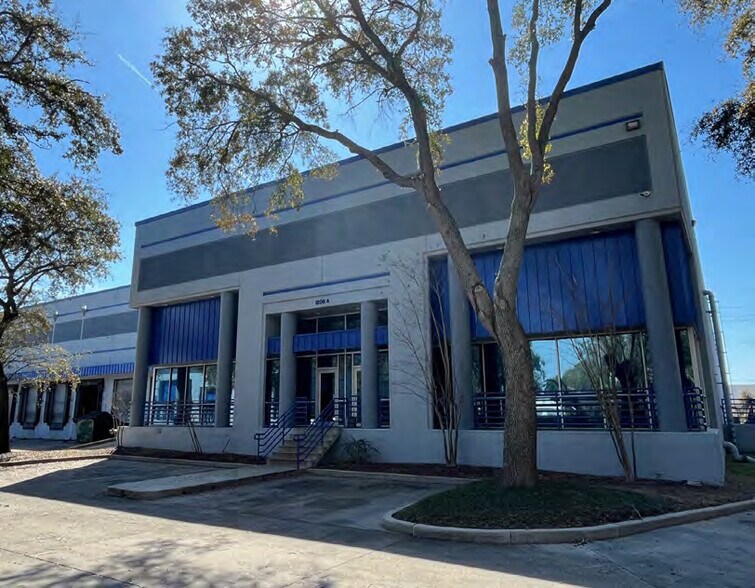More Photos Of 1206 N Us Hwy 301, Tampa Unknown For Lease