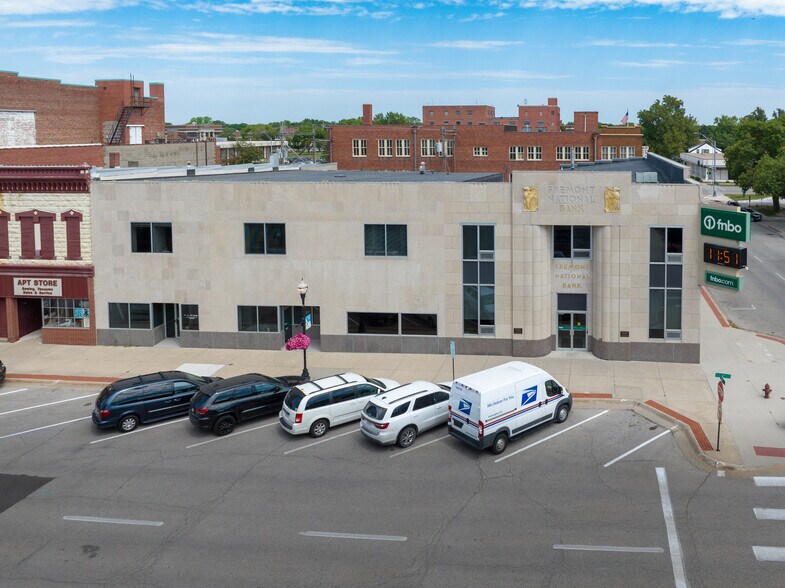 More Photos Of 152 E 6th St, Fremont Bank For Lease