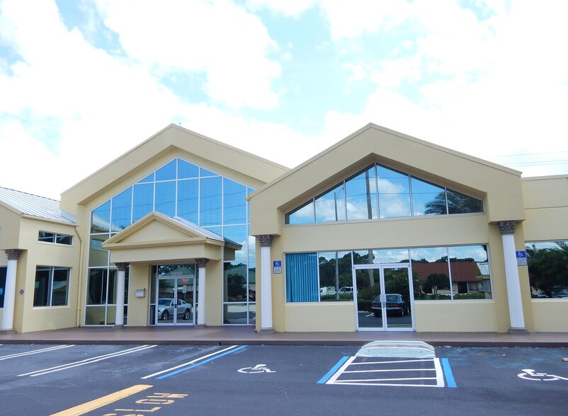 More Photos Of 1800-1900 SE Port Saint Lucie Blvd, Port Saint Lucie Medical For Lease
