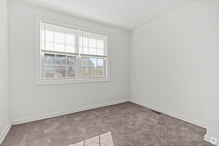 More Photos Of 3817 George Washington Hwy, Portsmouth Apartments For Sale