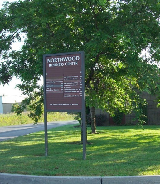 More Photos Of 6780 Northern Blvd, East Syracuse Showroom For Lease