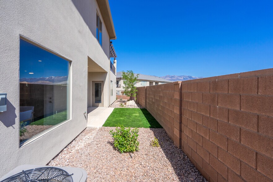 More Photos Of 278 2020 w, Hurricane Specialty For Sale