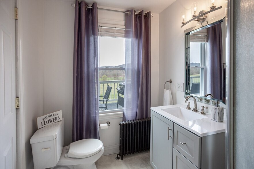 More Photos Of 211 Hanks Rd, Troy Hospitality For Sale